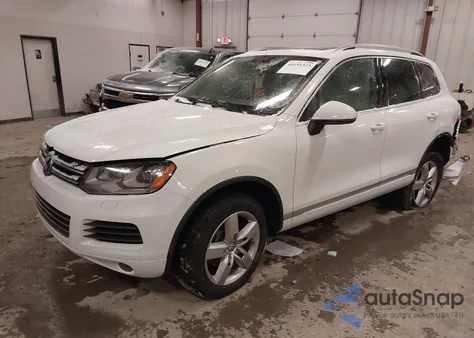 2014 Volkswagen Touareg Tdi Lux из США, поврежденный, VIN WVGEP9BP4ED008002